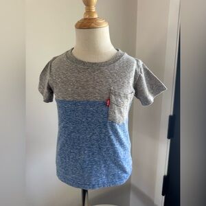 Levi’s short sleeve shirt size 2T in light blue and weathered light gray